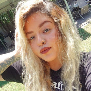 Meet your Posher, Denny